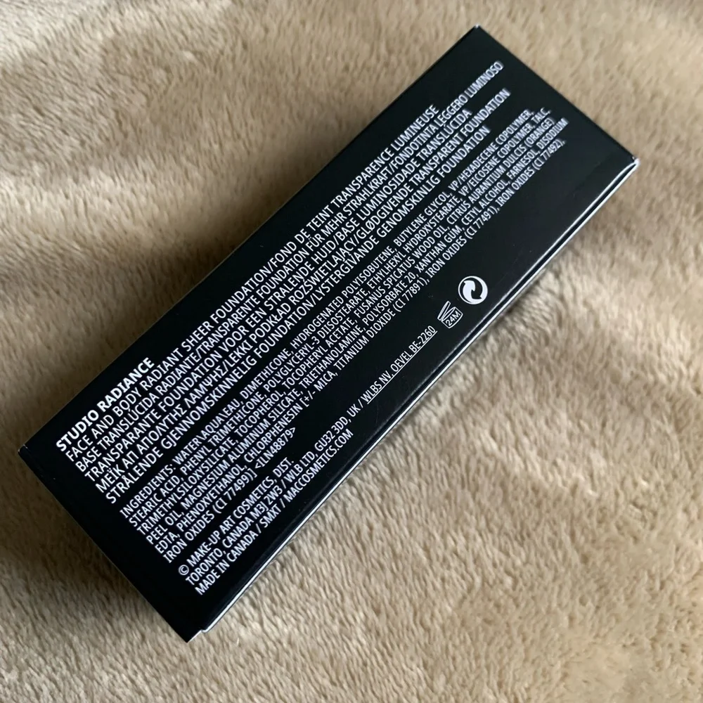 Mac Cosmetics Studio Face & Body Radiance Foundation N3 BNIB
